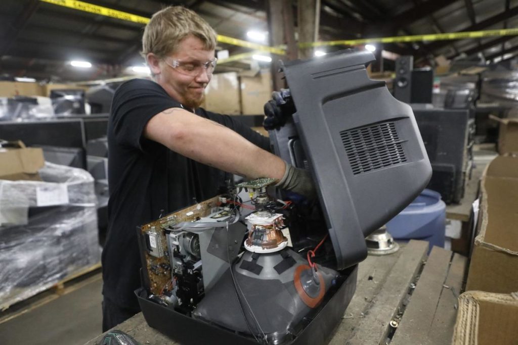 MRC disassembles old televisions